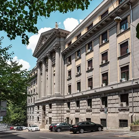 Financial Park アパート